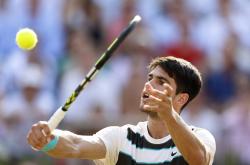 雷速体育-包含美国网球队横扫英国网球队，阿尔卡拉斯制霸全场的词条