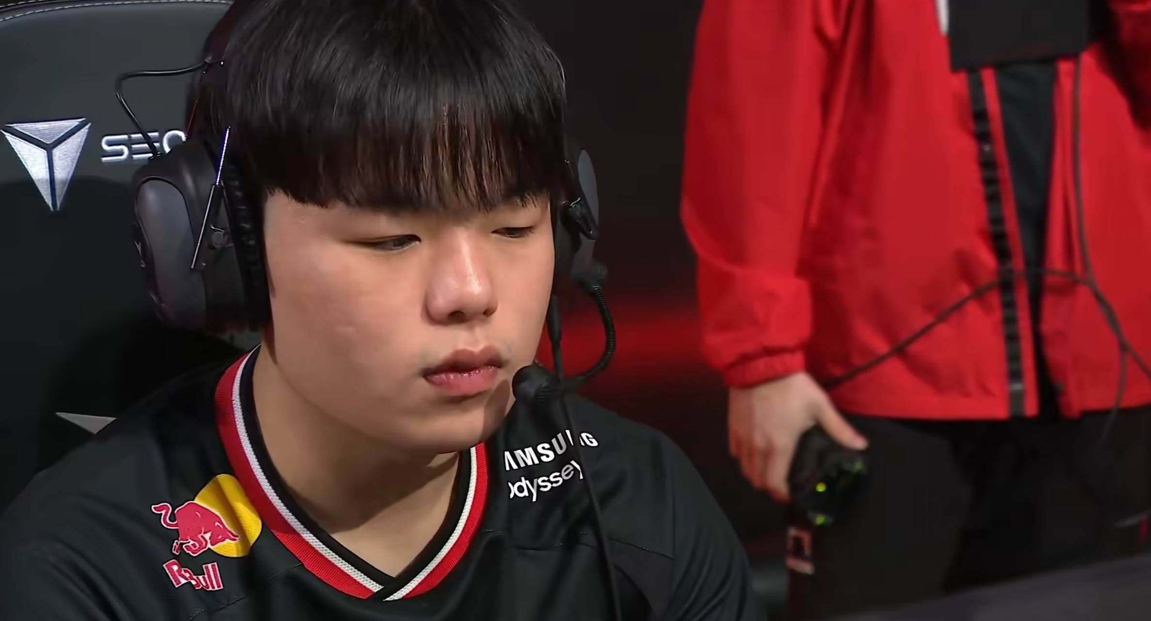 EG绝杀V5,Faker团战一打五激烈交锋四强赛,让粉丝疯狂欢呼的简单介绍 EG绝杀V5,Faker团战一打五激烈交锋四强赛,让粉丝疯狂欢呼的简单介绍